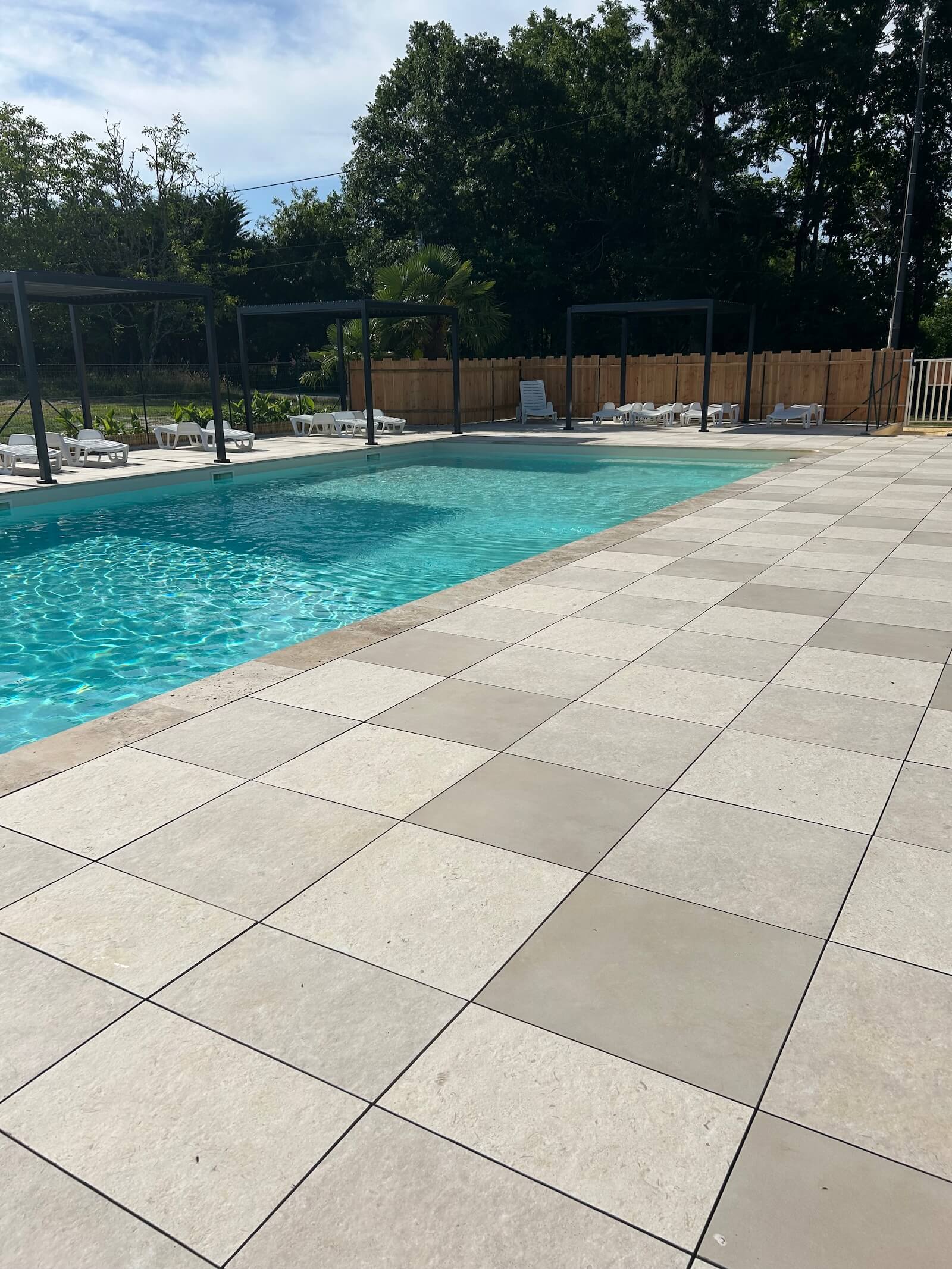 glamping-perigord-avec-piscine Glamping Périgord avec Piscine